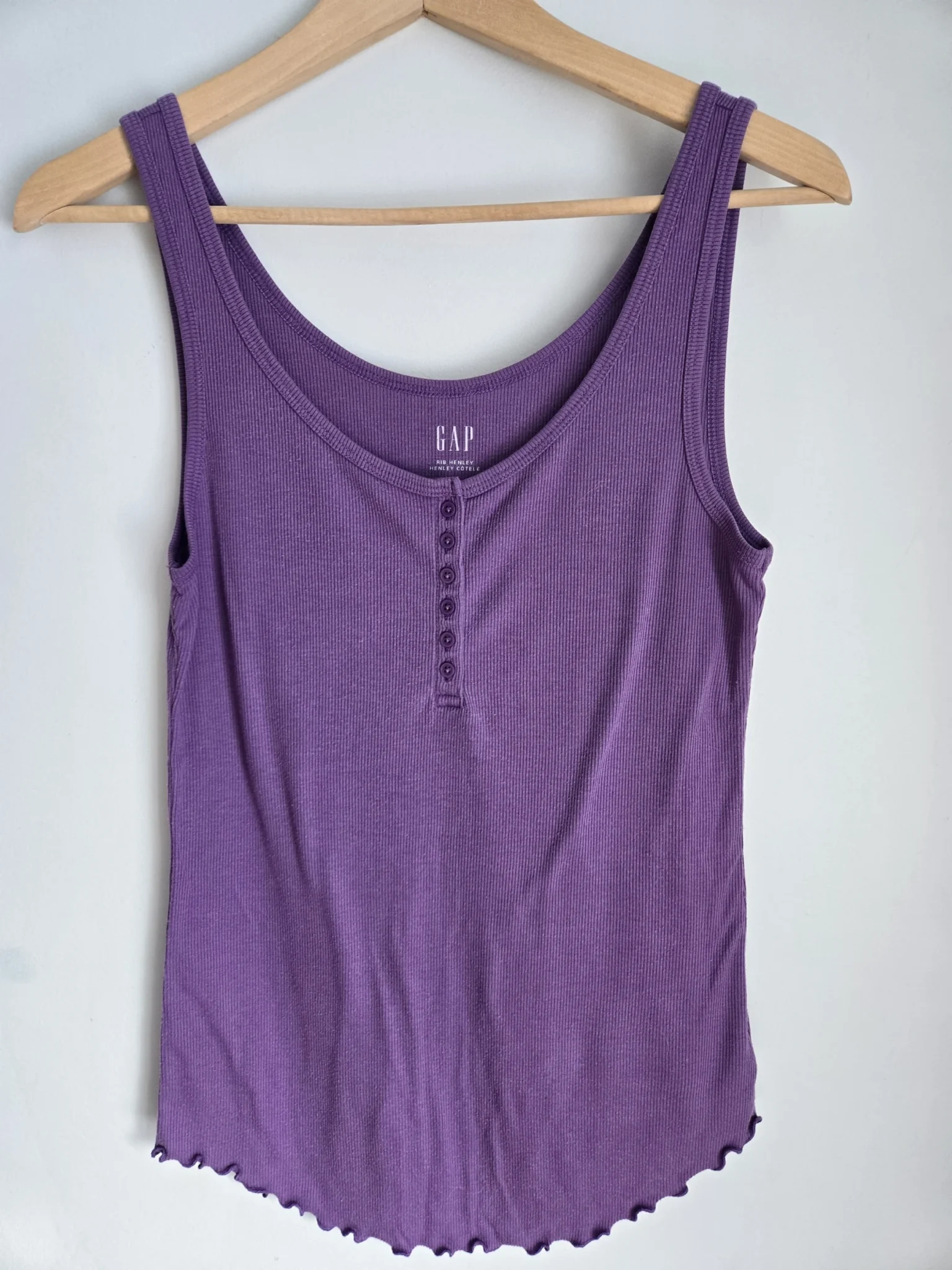 Featured image for GAP ribbed Henley camisole