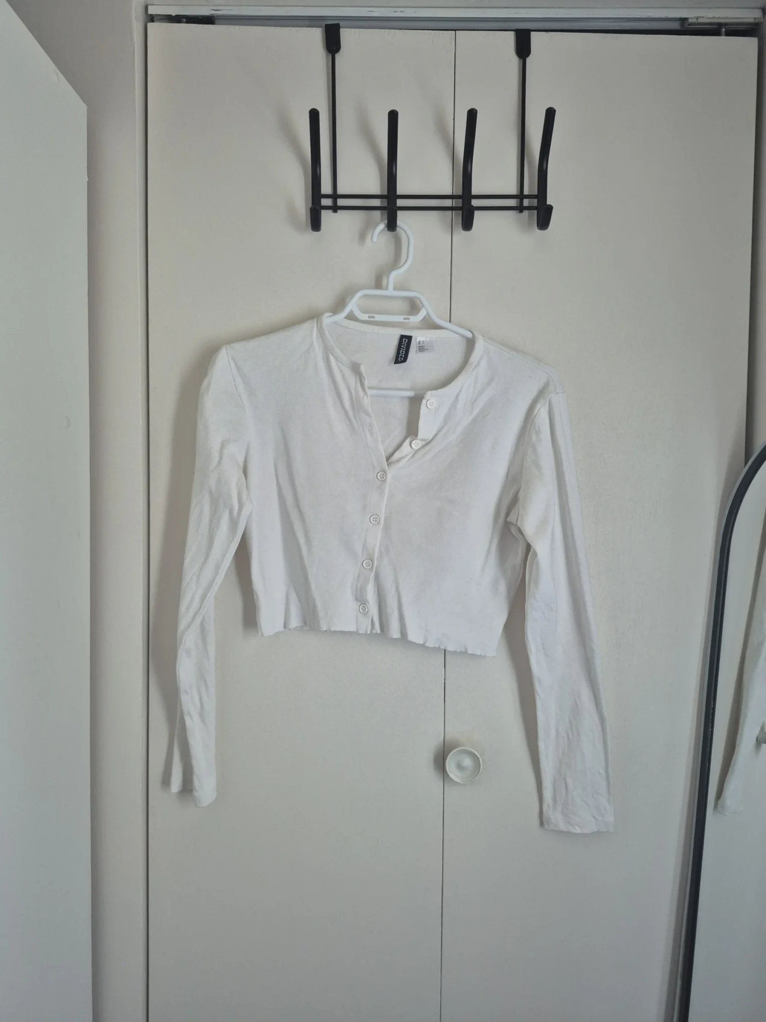 Featured image for HM Small white jumper