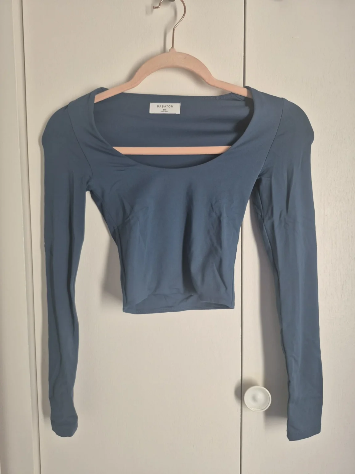 Featured image for Aritzia babaton XXS jumper