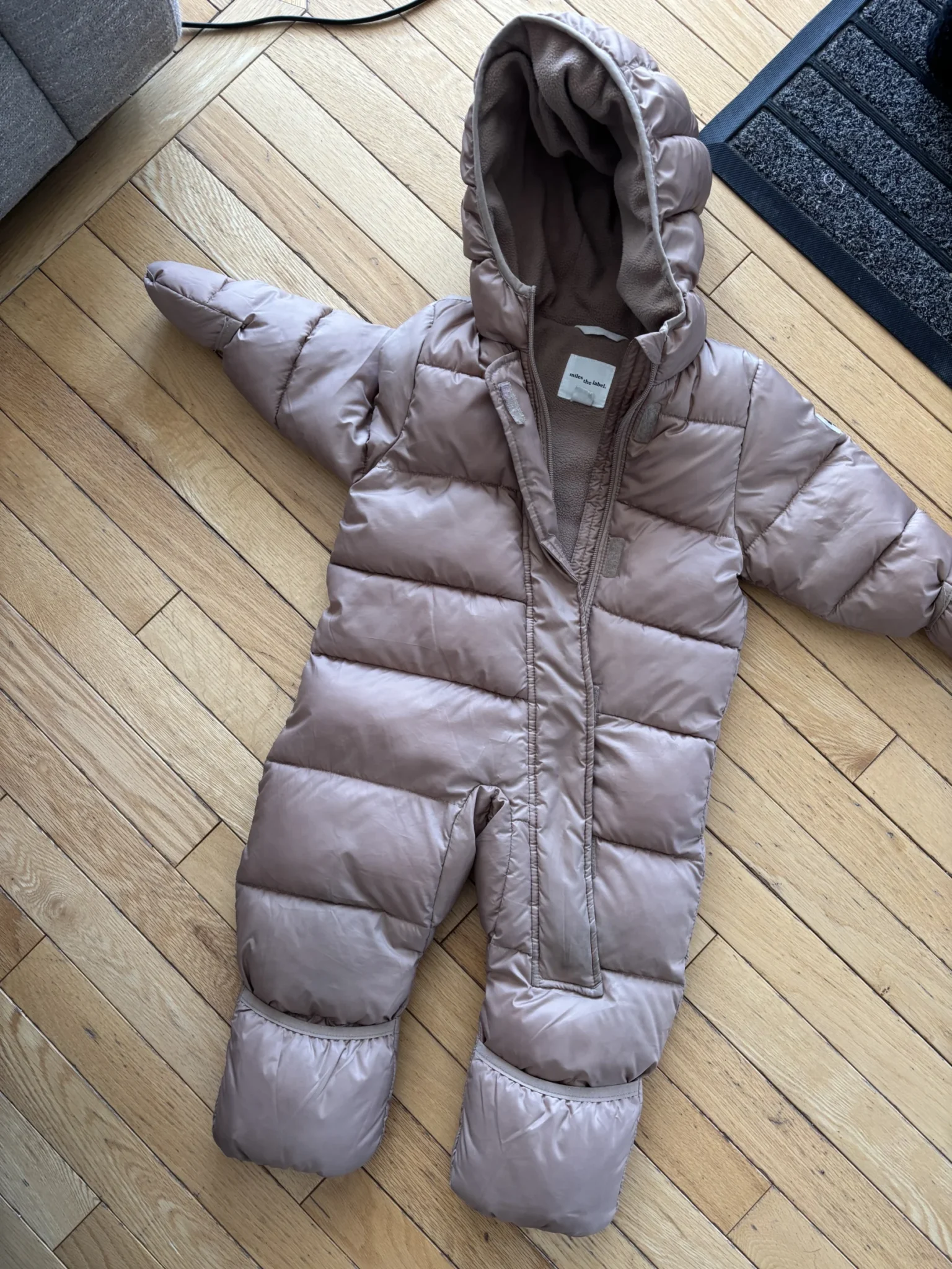 Featured image for Manteau Miles the Label