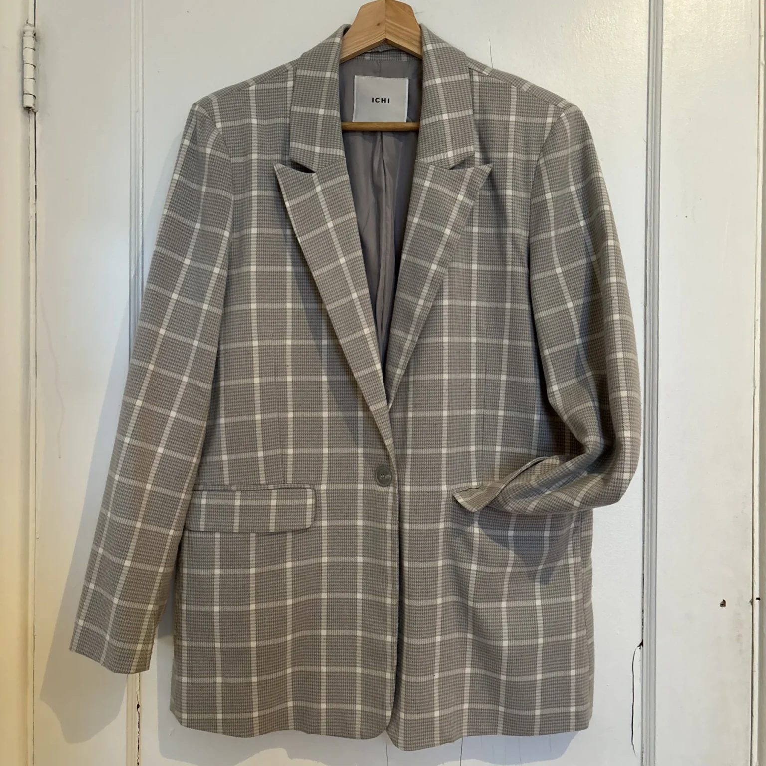 Featured image for Blazer oversize à carreaux pour femmes