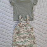Featured thumbnail for Ensemble salopette et T-shirt 12-18 mois