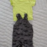 Featured thumbnail for Ensemble salopette et T-shirt 12-18 mois