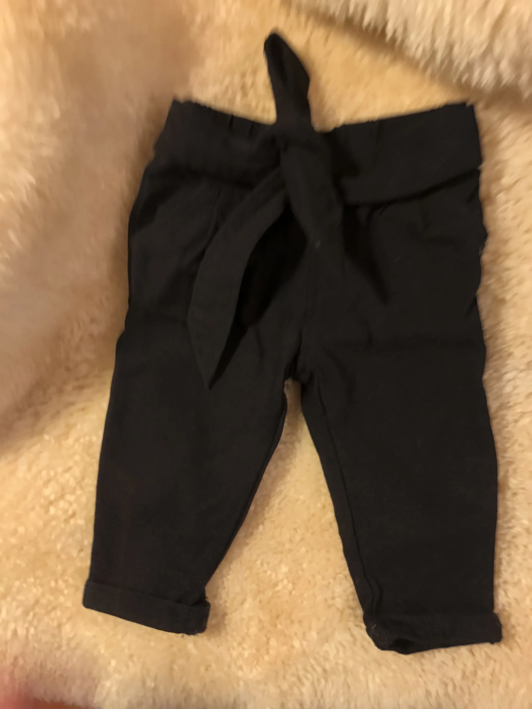 Pantalon will and you 12 mois fait très très petit WILL and YOU seconde main