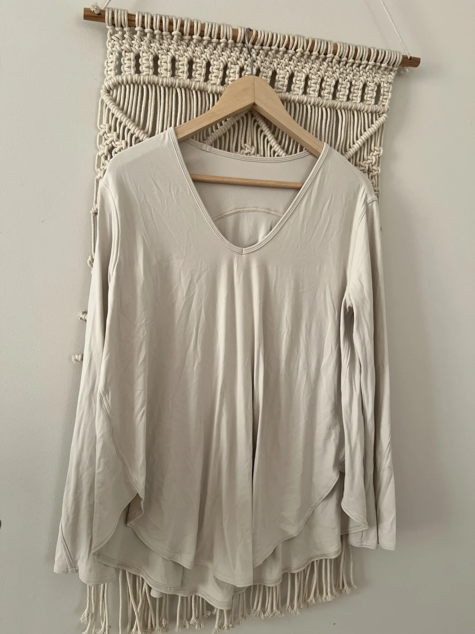 Featured image for ✨ LULULEMON cream jumper