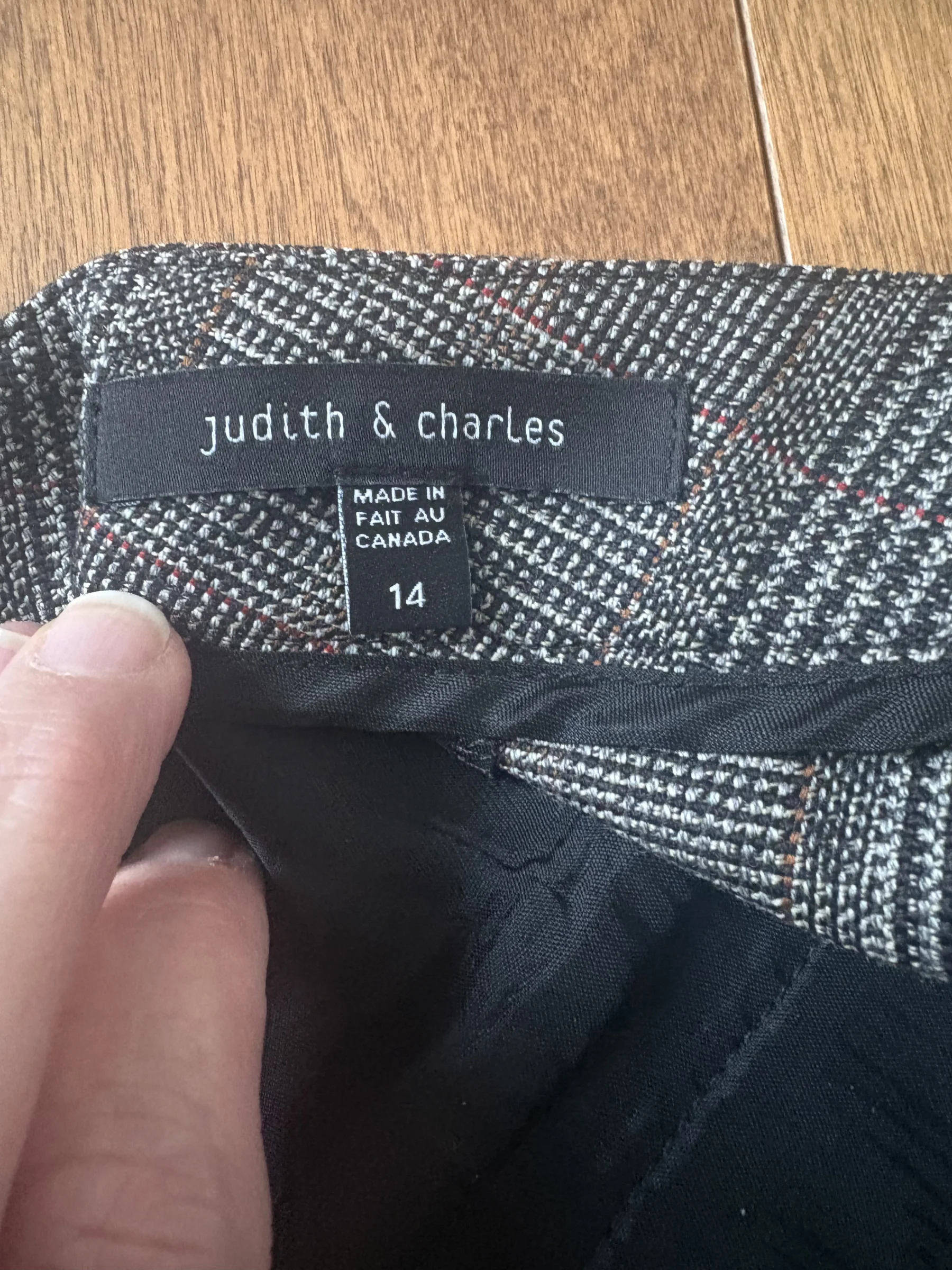 Pantalon de laine vierge Judith et Charles seconde main