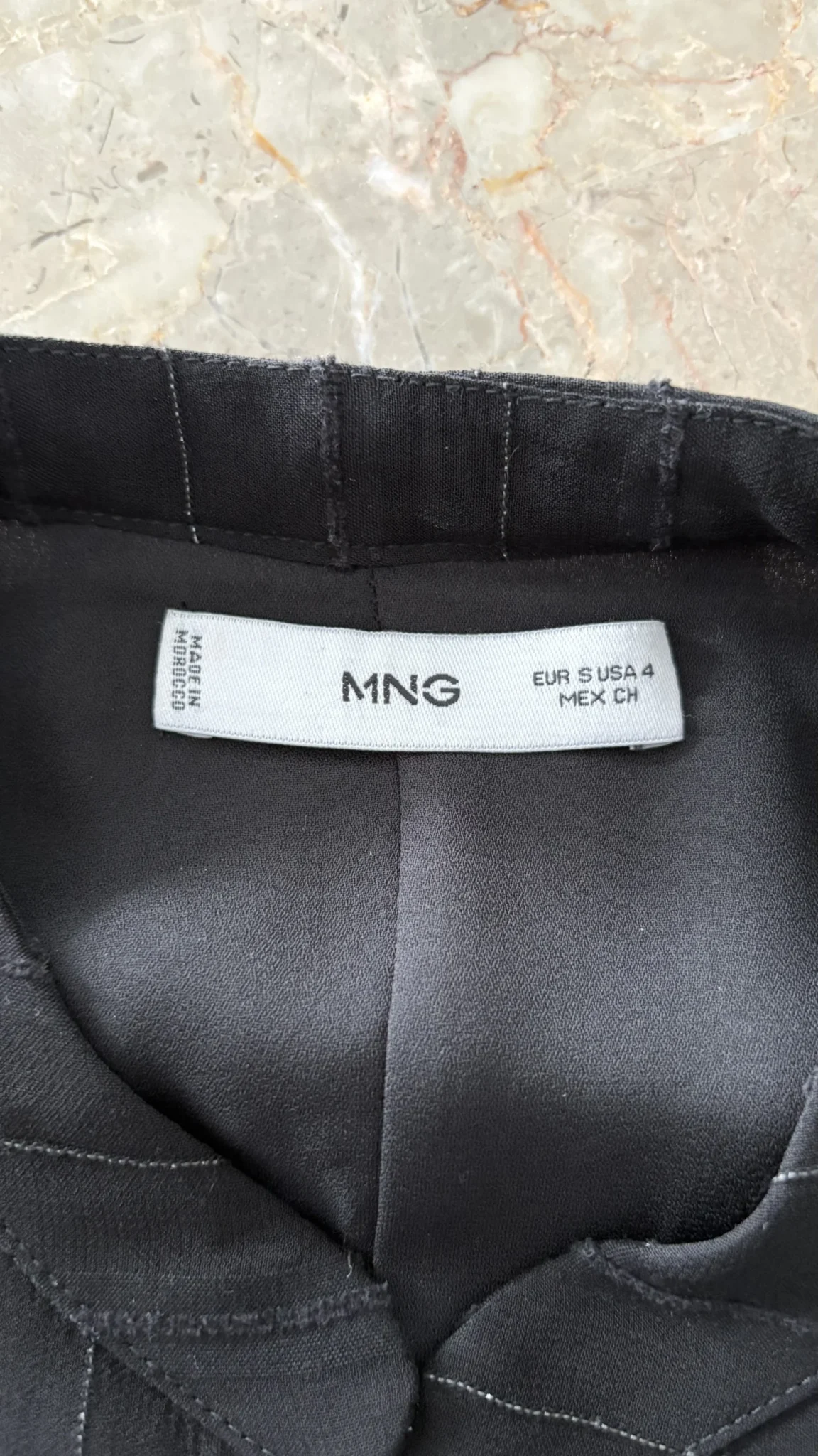 Image for Robe noire Mango