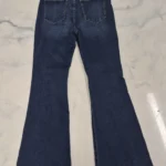 Thumbnail for Jeans neuf BCBGeneratipn coupe flare taille haute
