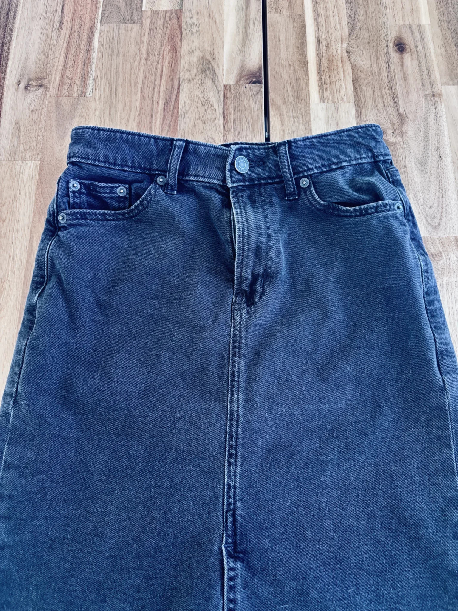 Featured image for Jupe jeans midi