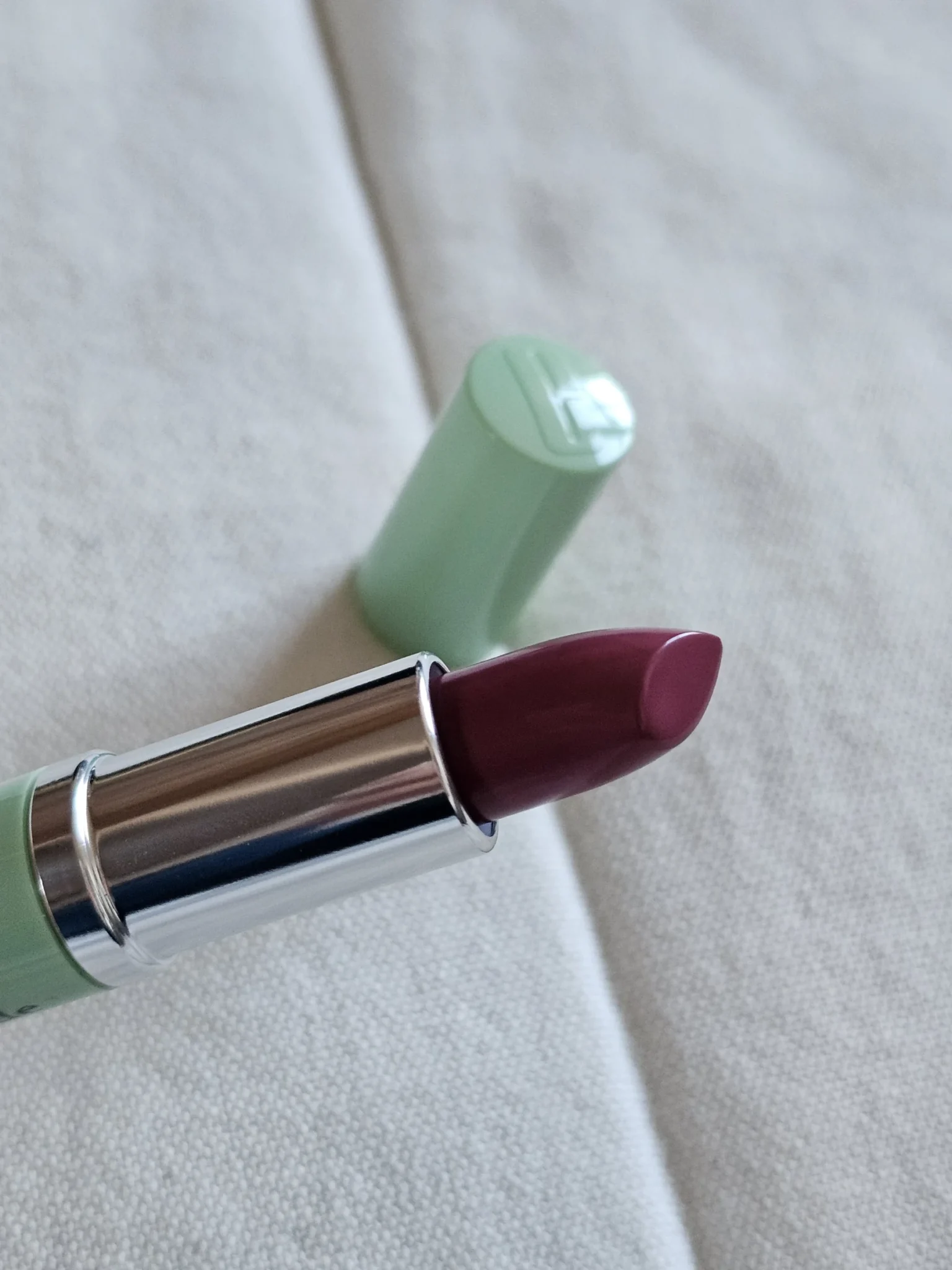 Image for Clinique x Kate Spade new york, rouge à lèvres