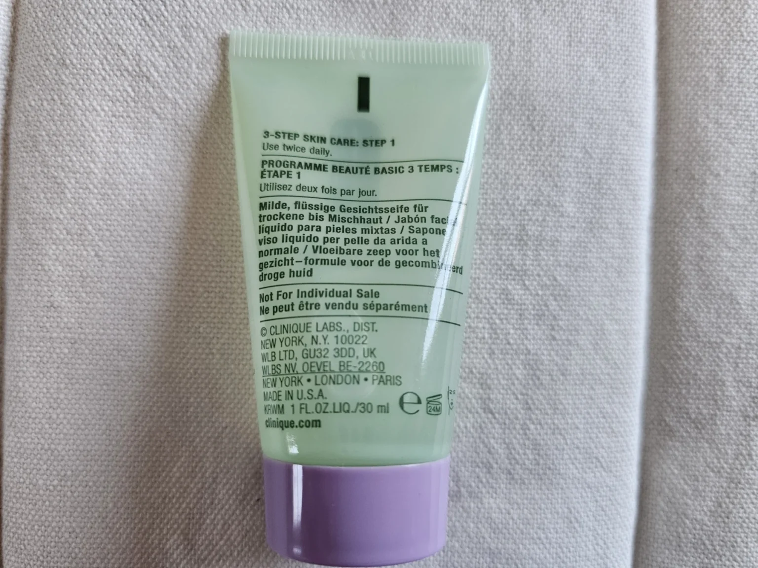 Image for Clinique, nettoyant pour visage.