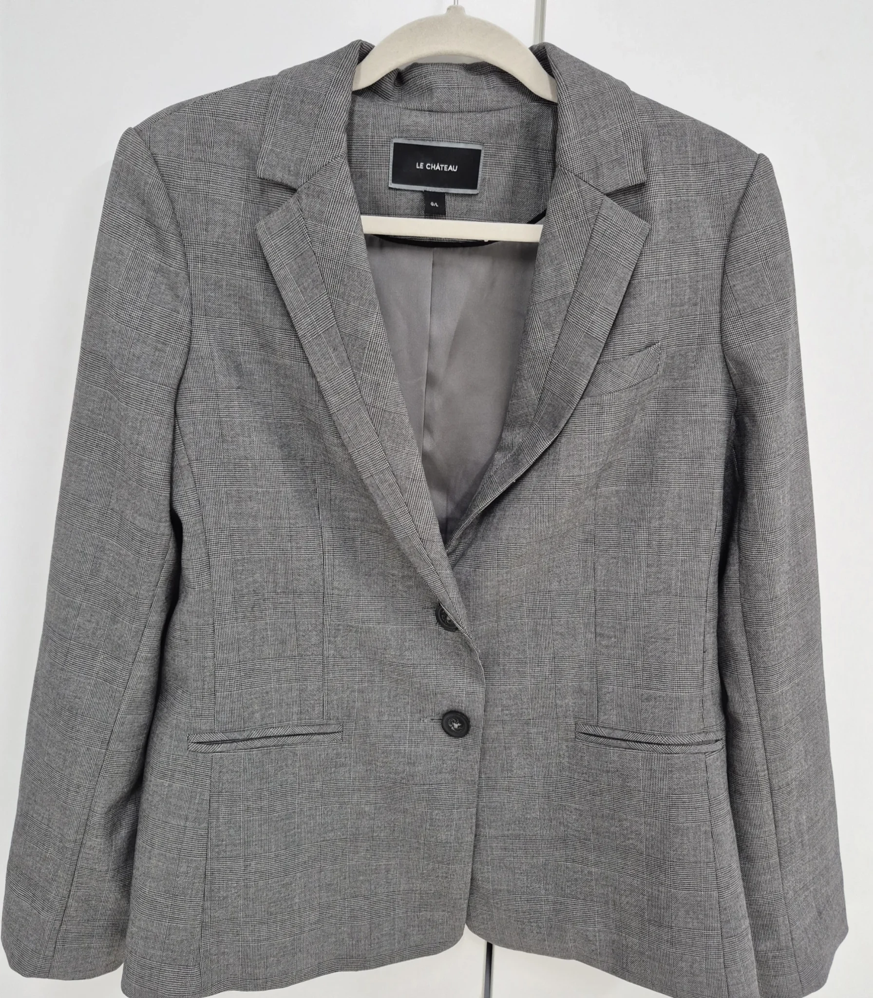 Featured image for Veste à carreaux Le Château