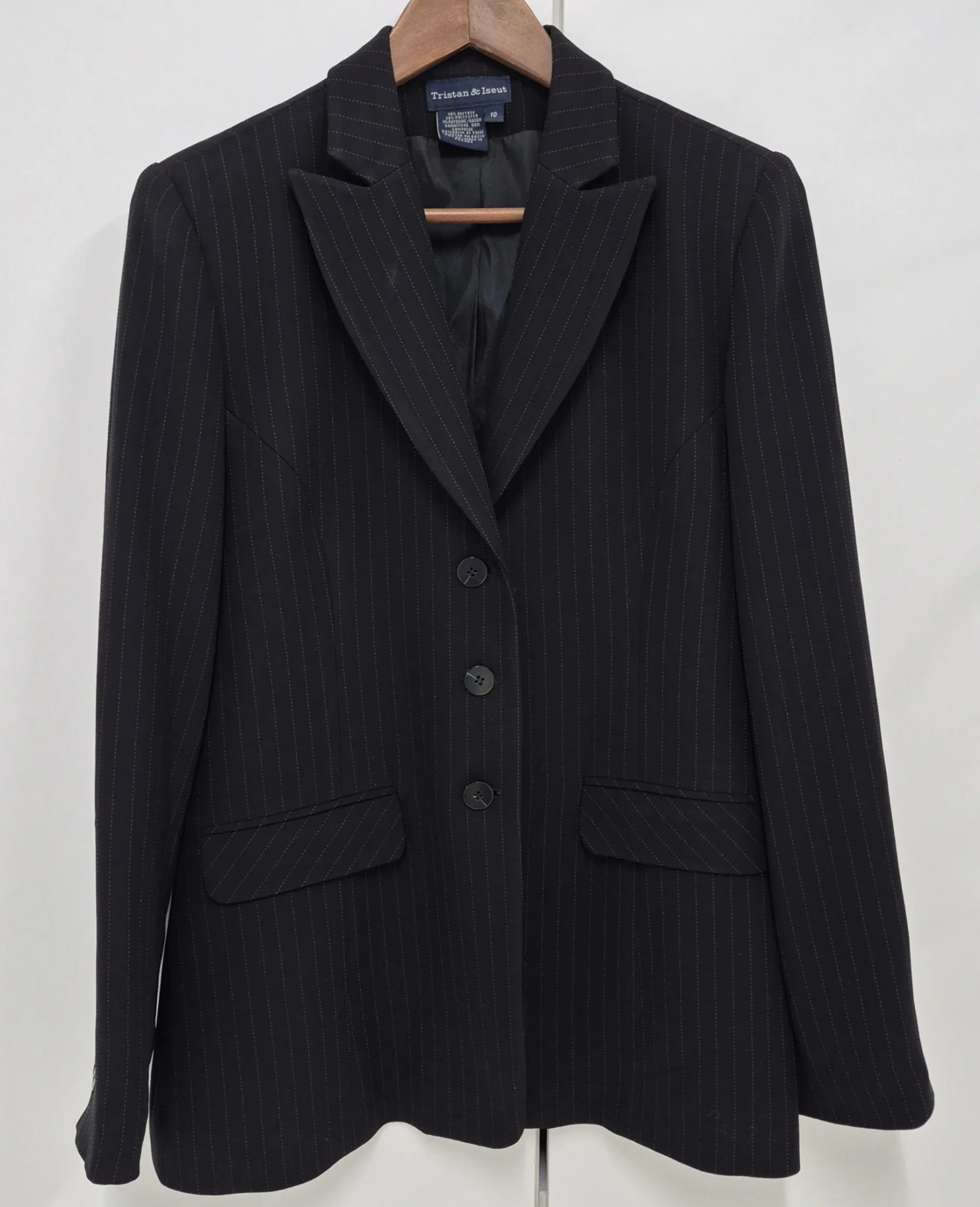 Featured image for Très beau veston vintage Tristan et Iseult