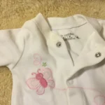 Thumbnail for Pyjama taille 1 mois imparfait pour bébé naissant fille