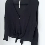 Featured thumbnail for Chandail Aritzia