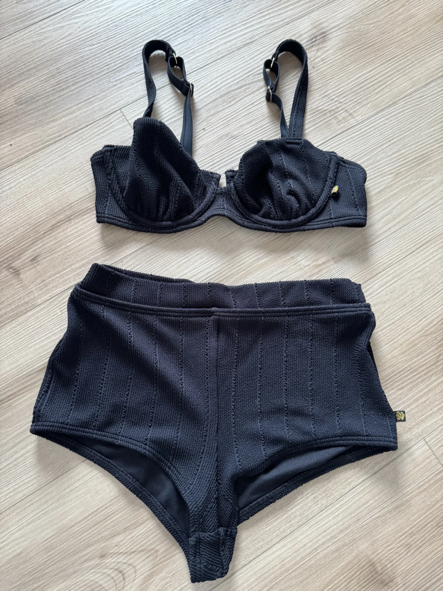 Featured image for Ensemble maillot de bain noir