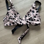 Thumbnail for Reversible bikini top
