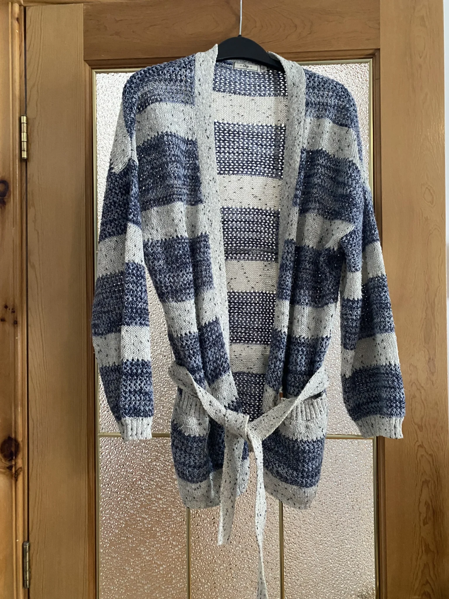 Featured image for Veste de tricot Obey