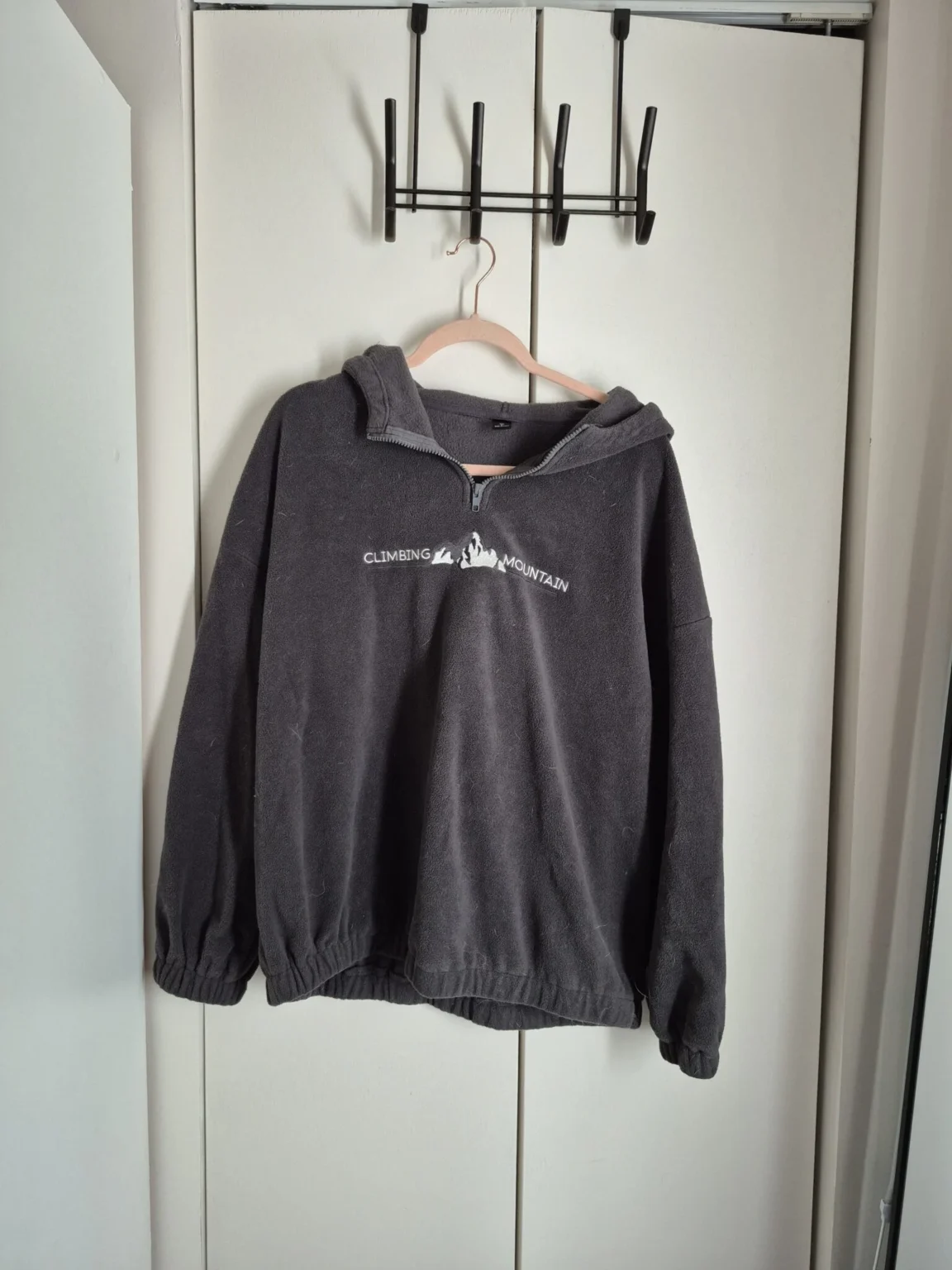 Featured image for Hoodie gris Climbing Mountain XL