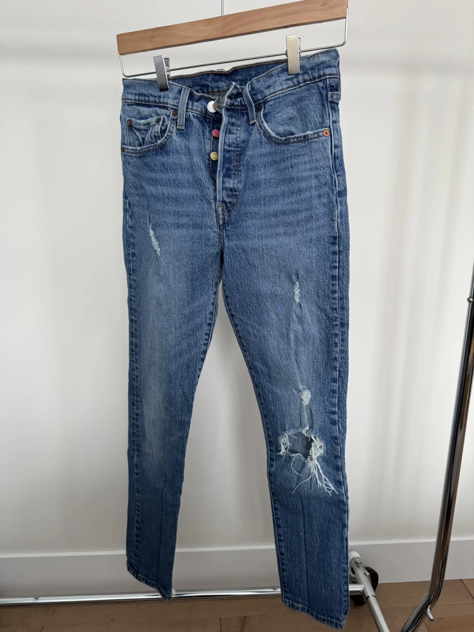 Featured image for Rare Levi's 501 skinny