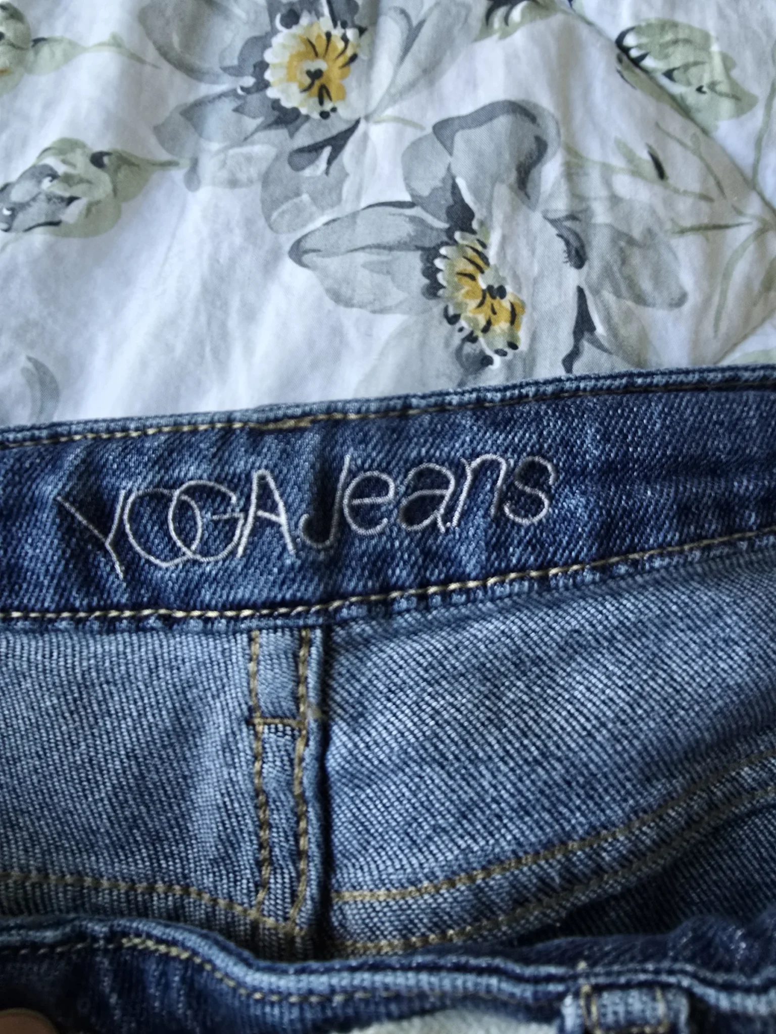Image for Yoga jeans Neuf!34