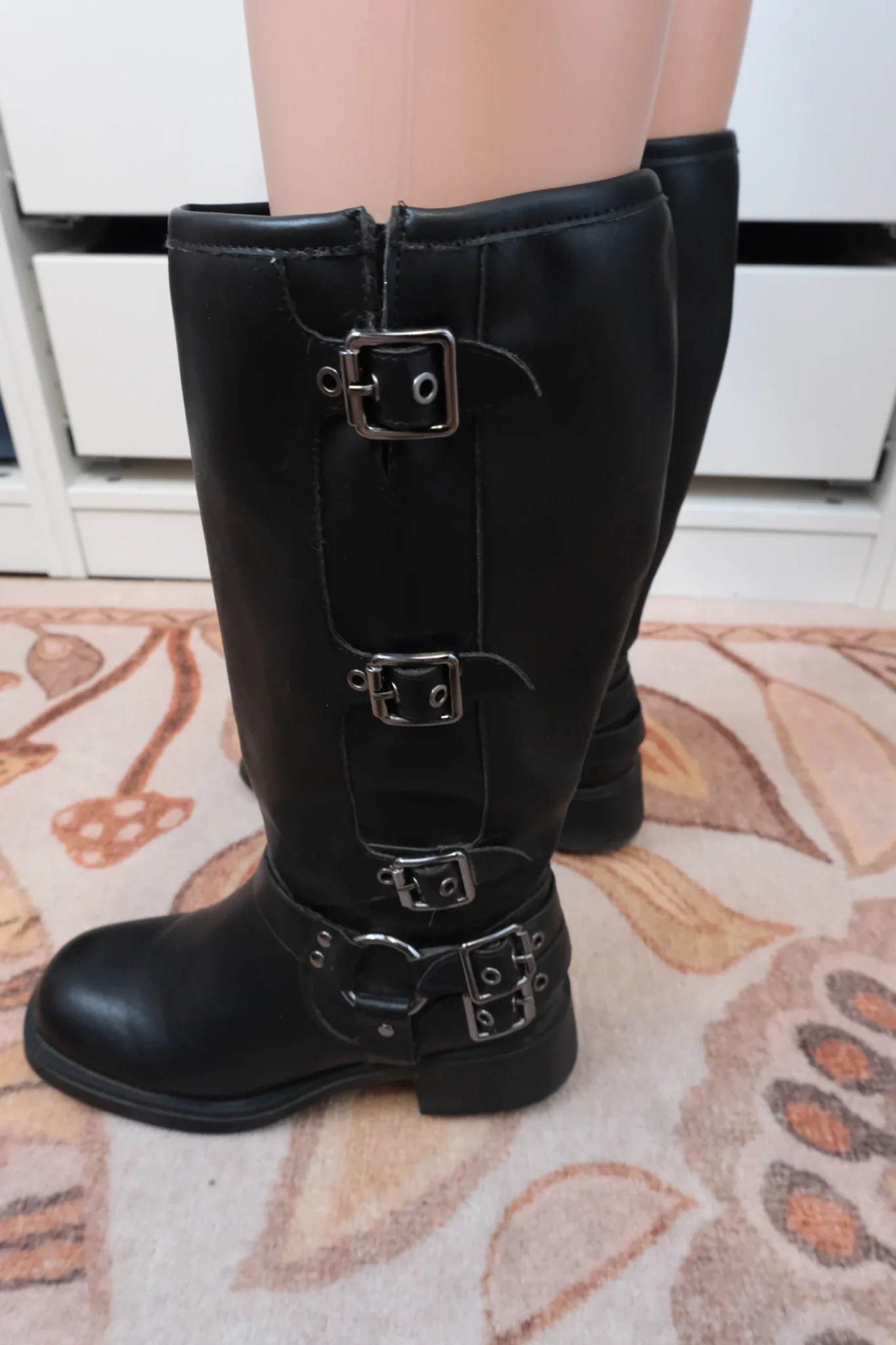 Featured image for Moto boots madden girl