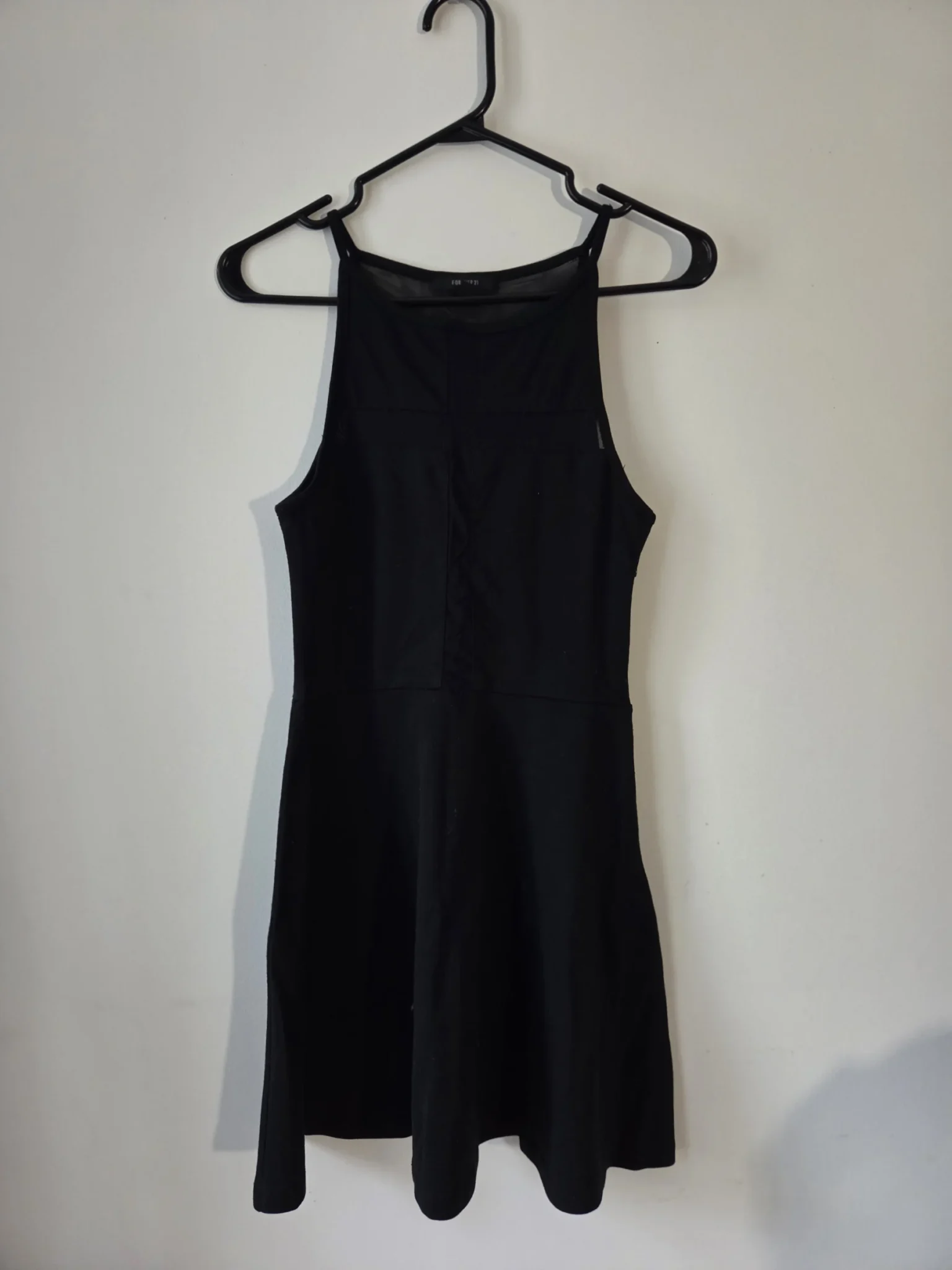 Featured image for Robe avec croix