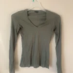 Featured thumbnail for Chandail taille Small theory