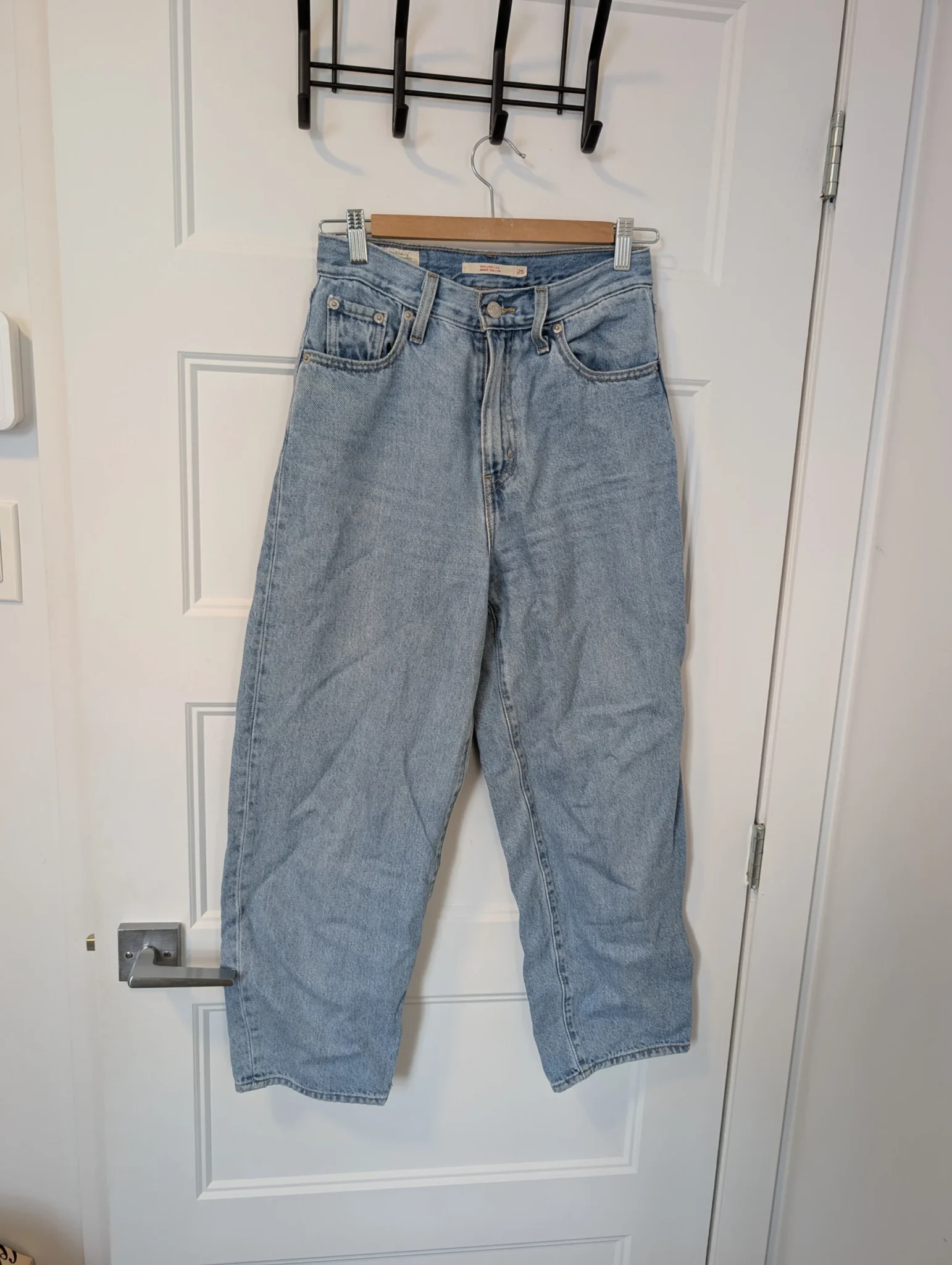 Image for Levi's/jeans Ballon Sz 25