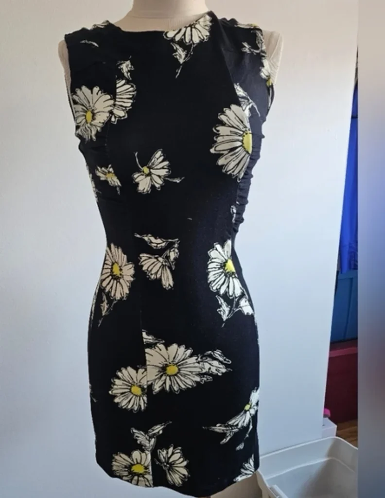 Featured image for Dress desigual