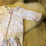Featured thumbnail for Romper pyjama pattes courtes bébé fille 3 mois
