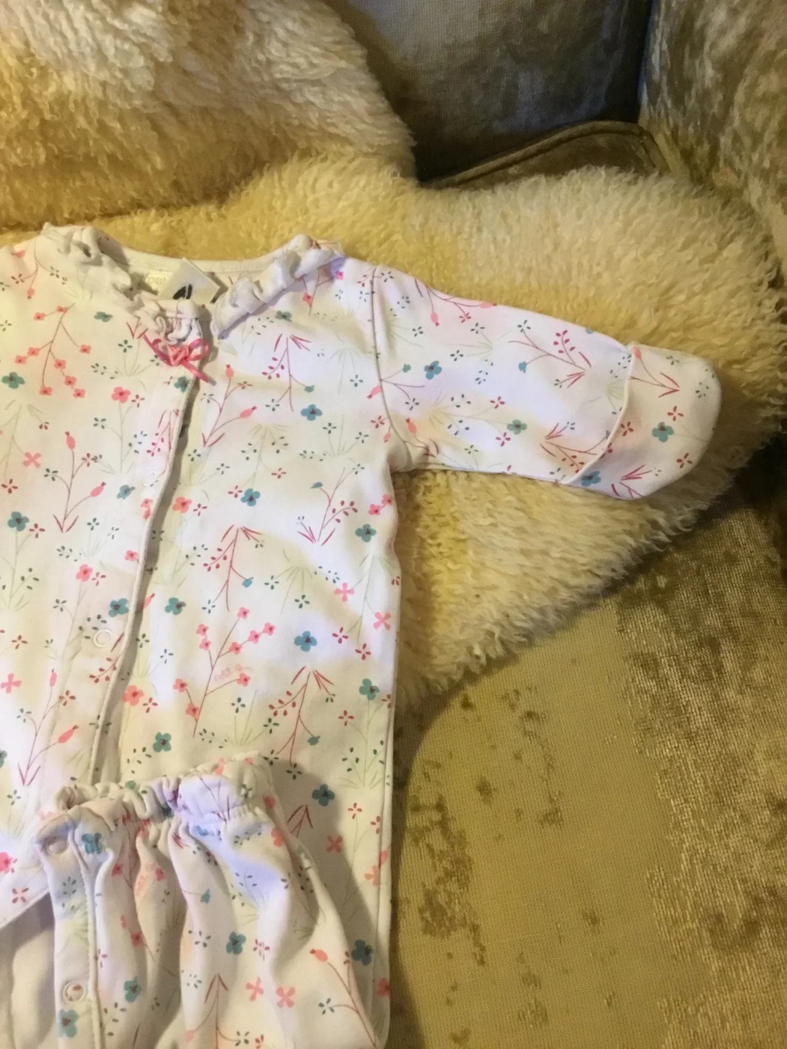 Featured image for Romper pyjama pattes courtes bébé fille 3 mois
