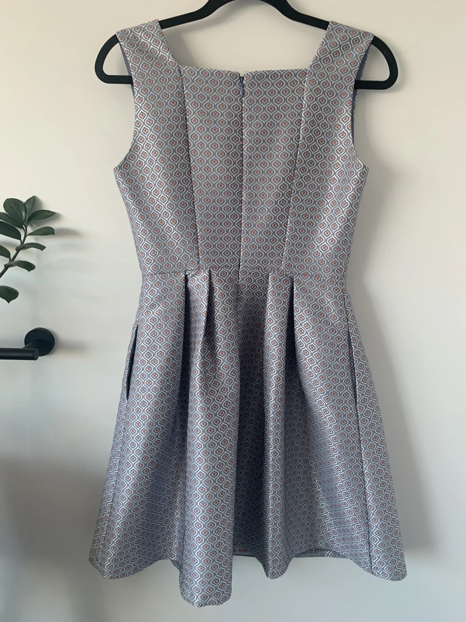 Image for Gal Meets Glam satin dress with geometric motif - size 0(xs)