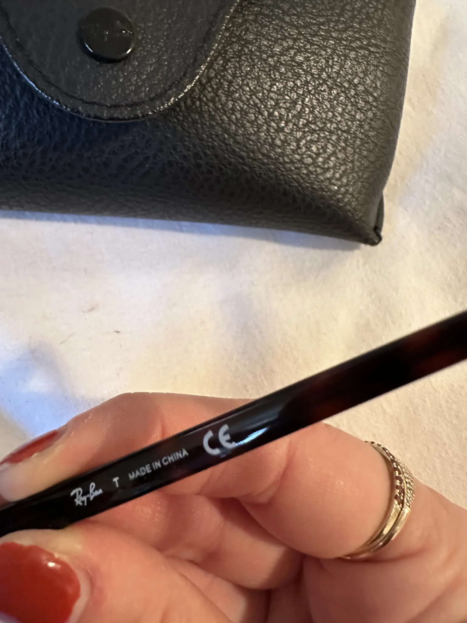 Image for ⬇️ prix❗️ Lunettes de soleil Rayban clubmaster 49-21 écaille de tortue et doré