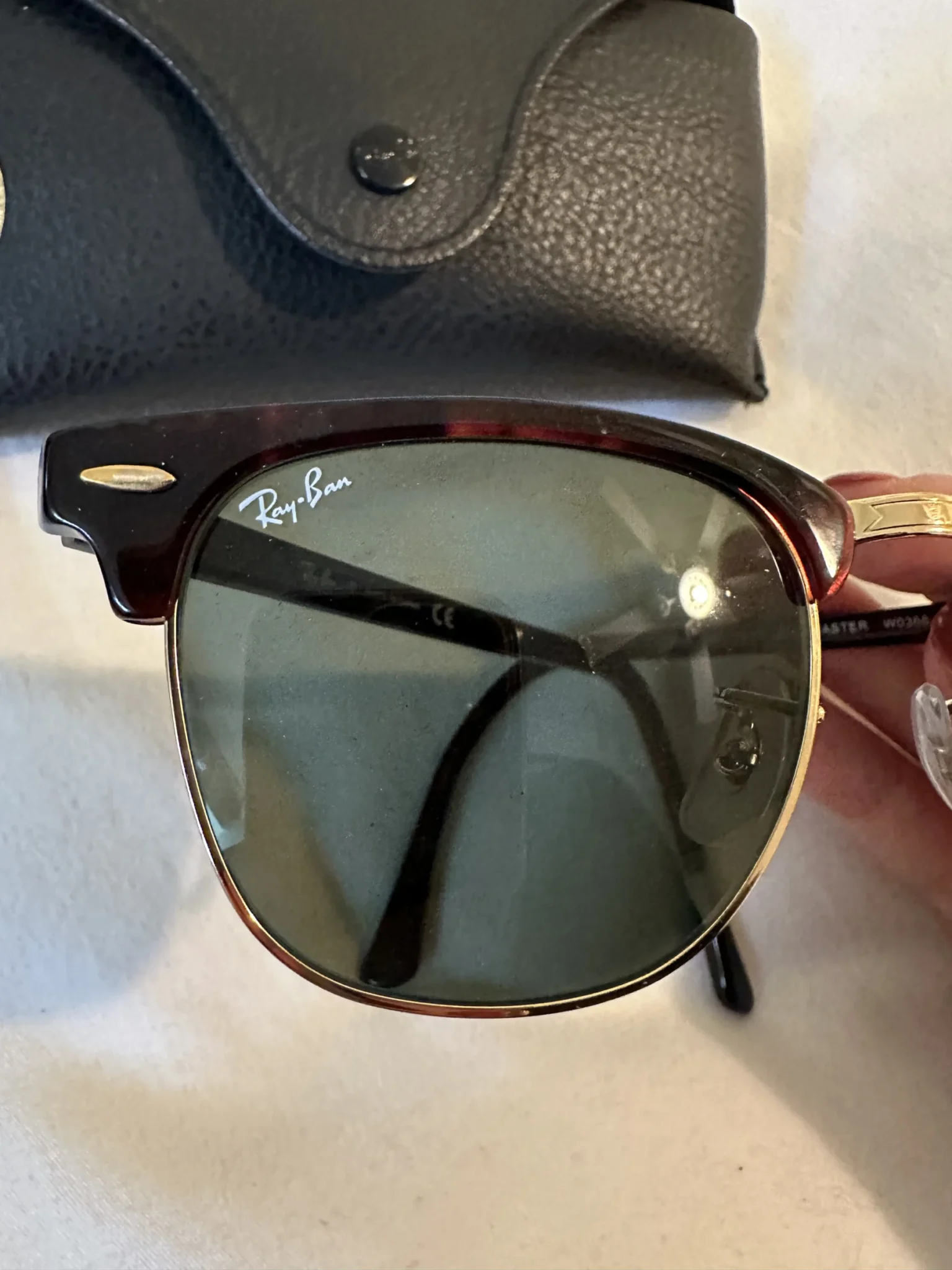 Image for ⬇️ prix❗️ Lunettes de soleil Rayban clubmaster 49-21 écaille de tortue et doré