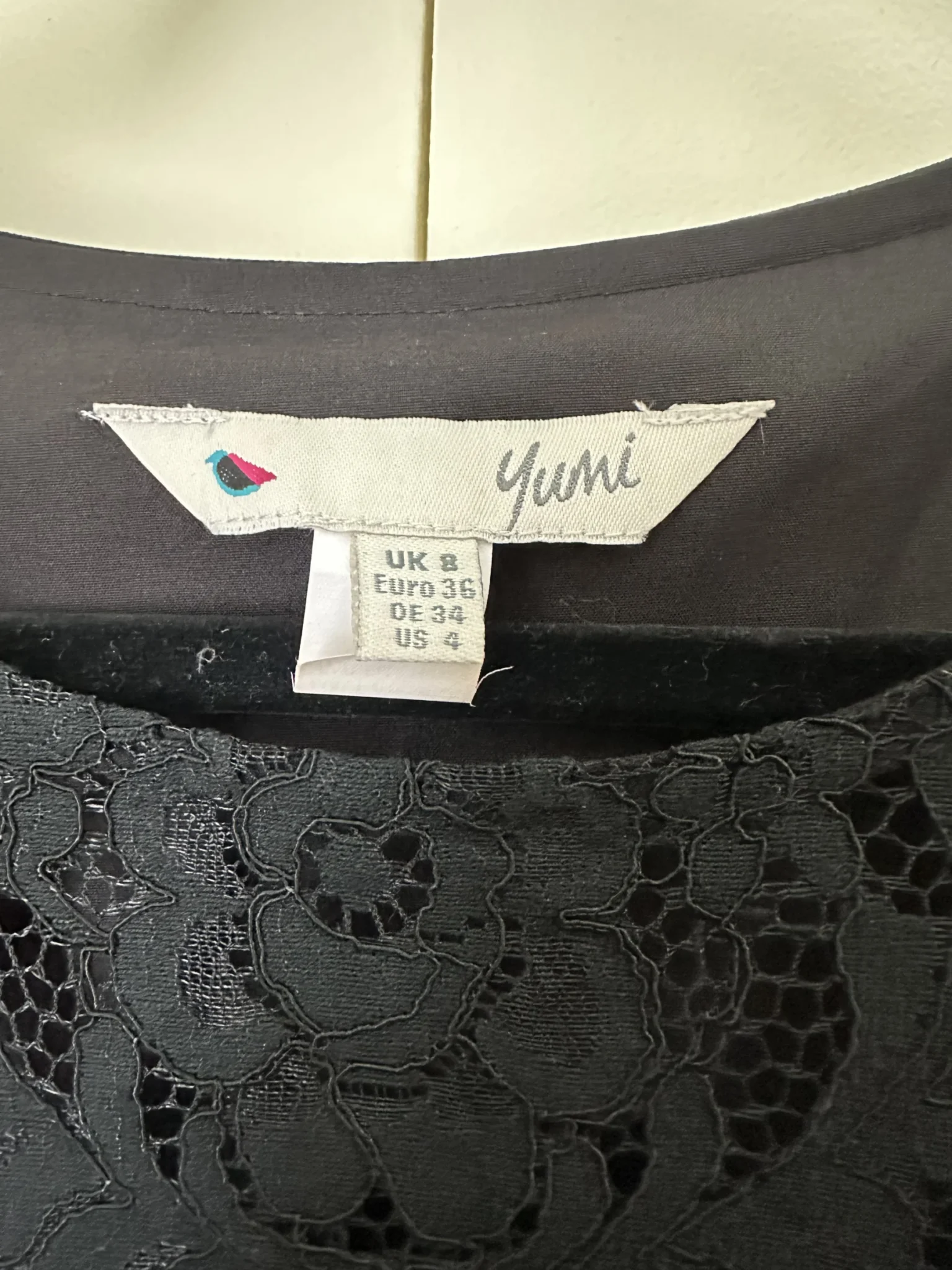 Image for Yumi black floral dress - size small (36)