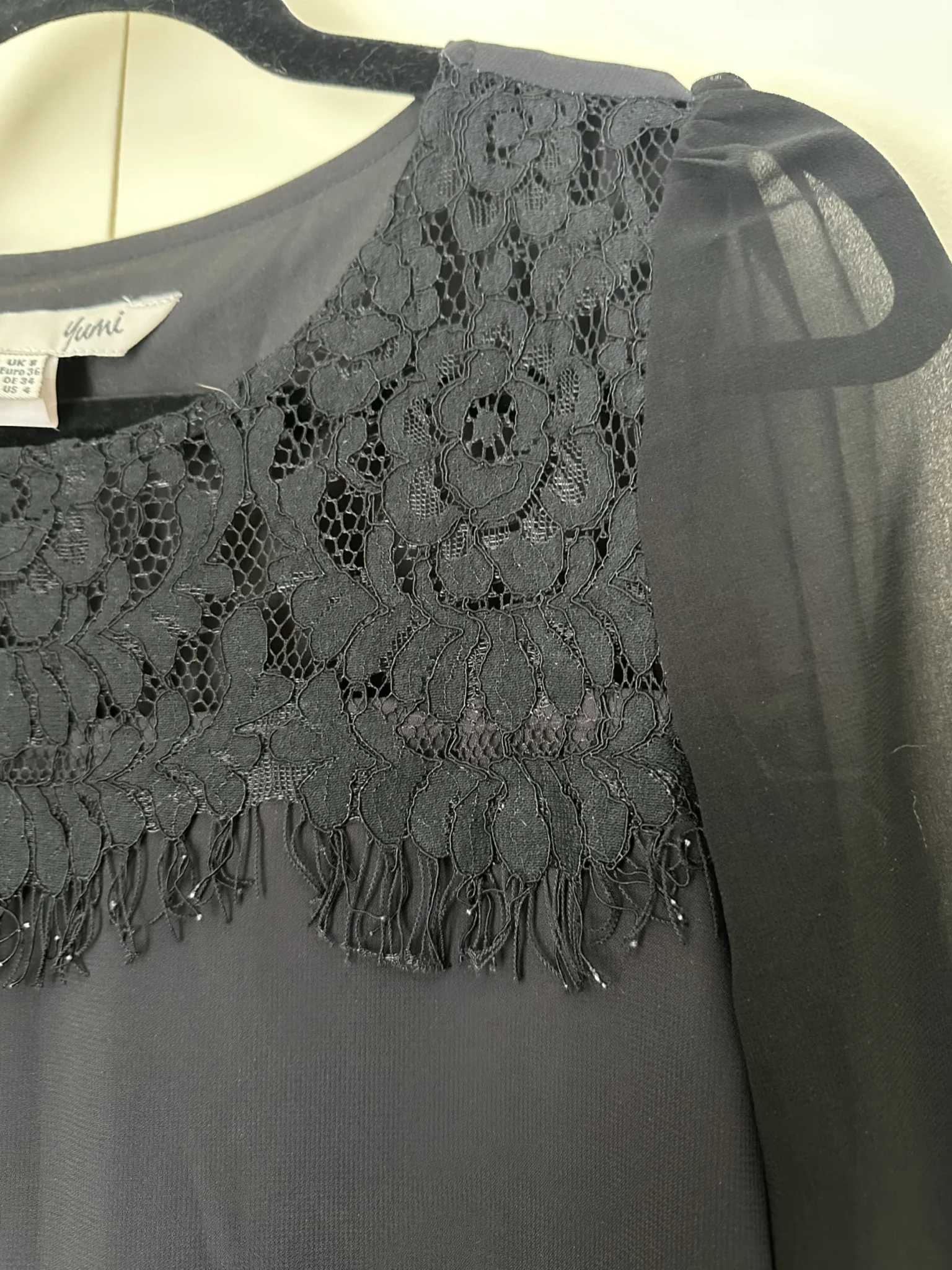 Image for Yumi black floral dress - size small (36)