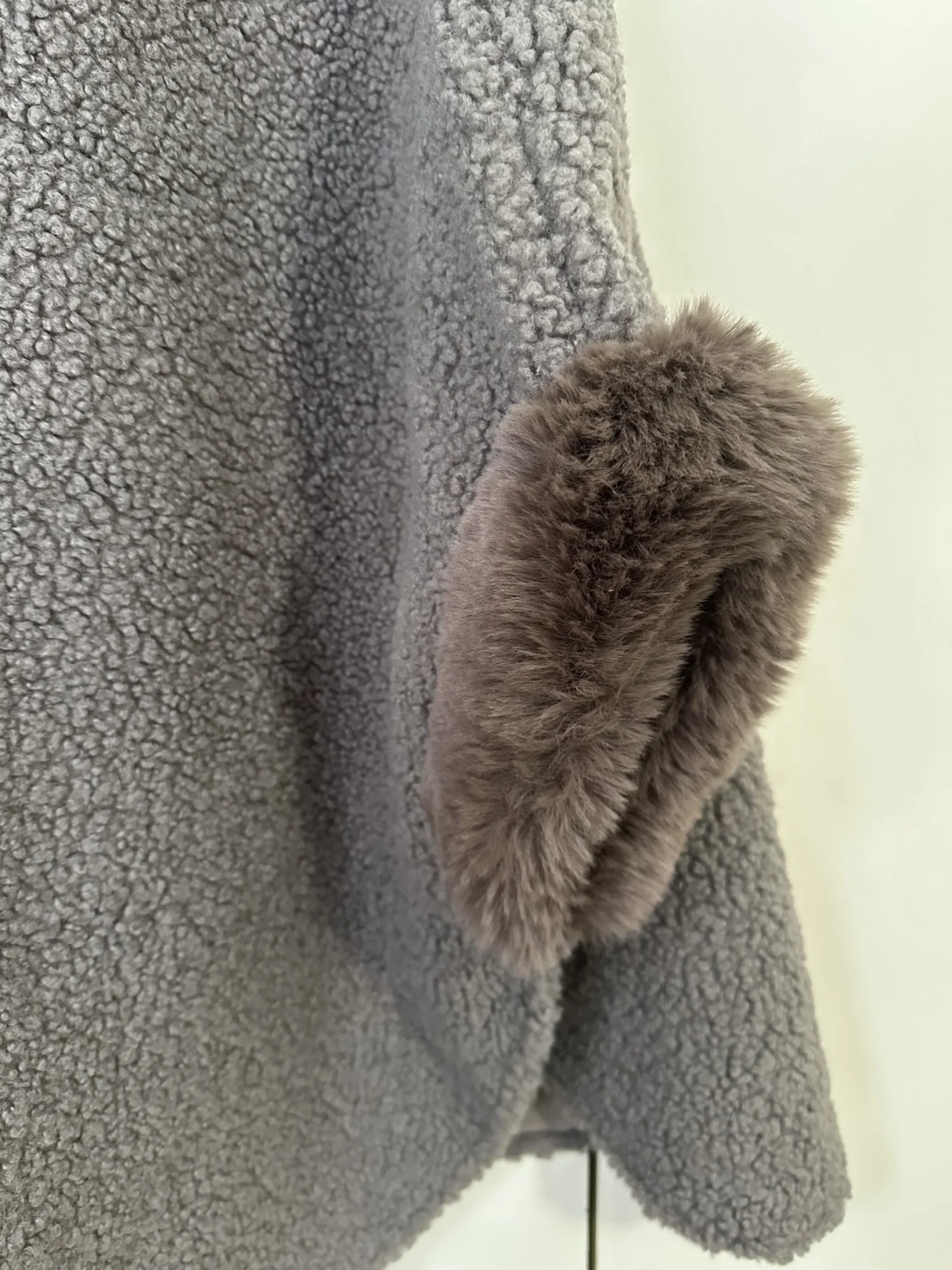 Image for Cape in taupe bouclé fabric - one size