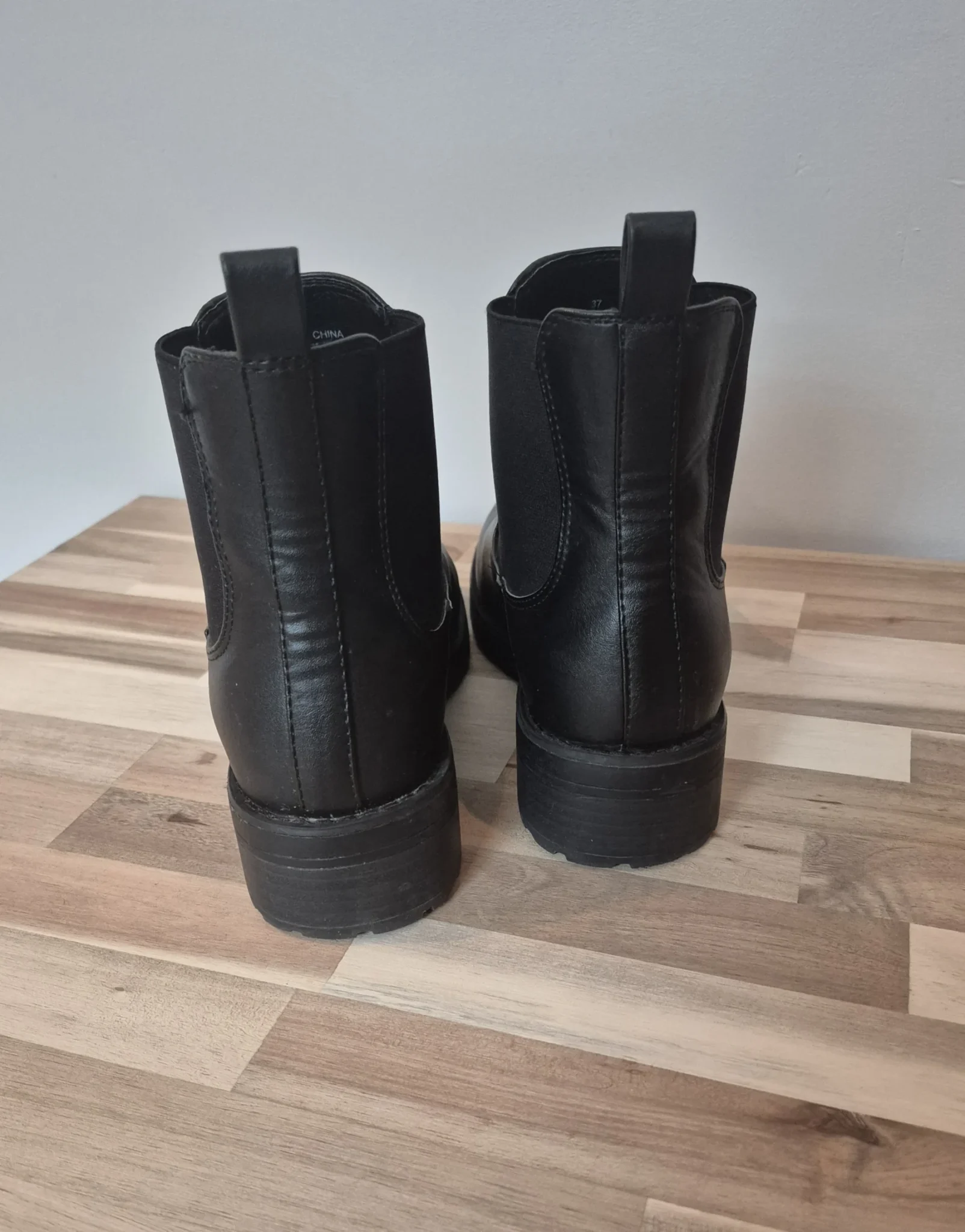 Image for Bottes noires