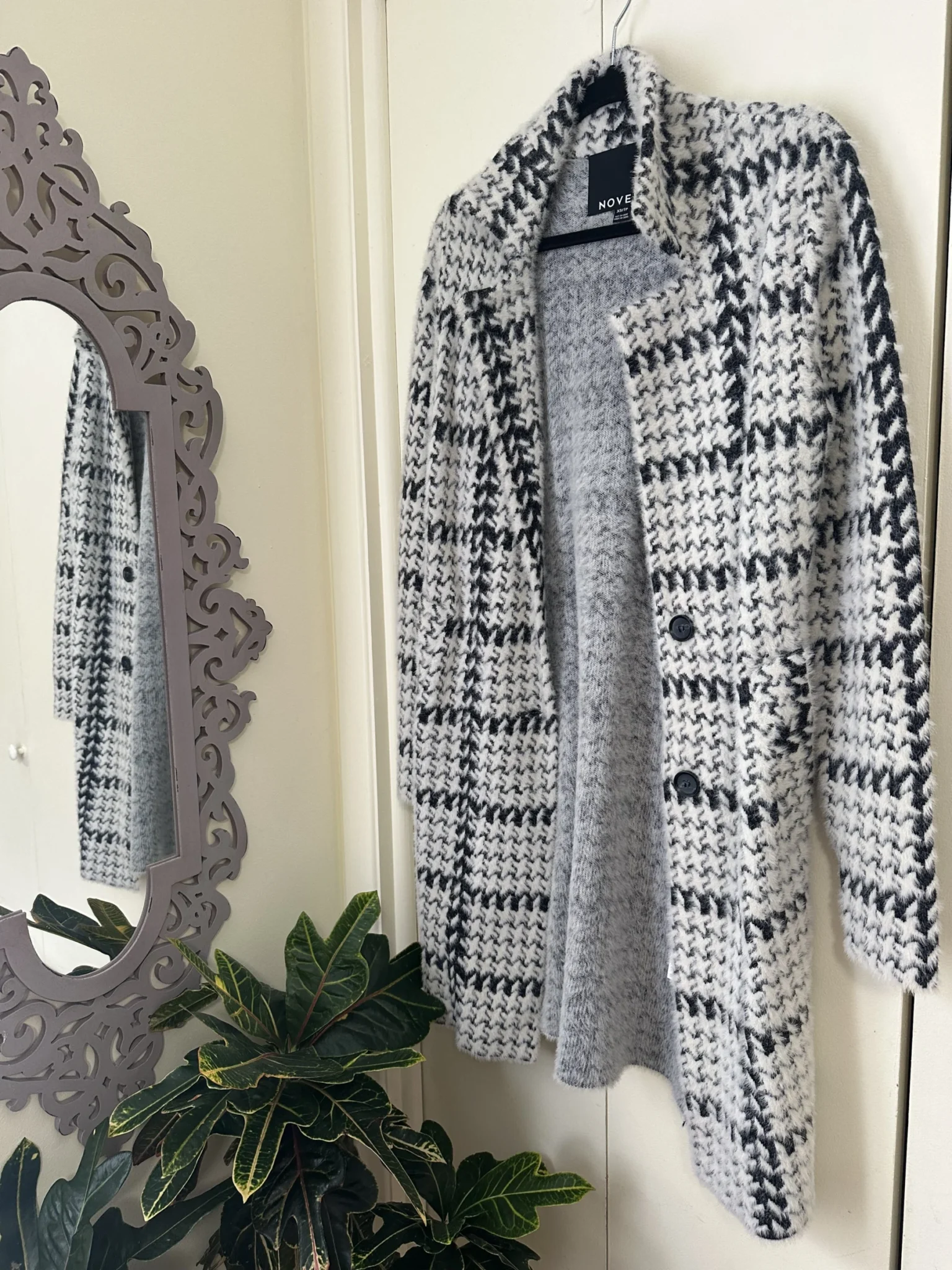 Image for Mid-season coat with houndstooth pattern by Novelti - size xs