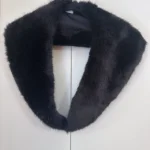 Featured thumbnail for Étole en fausse fourrure noire - Tristan