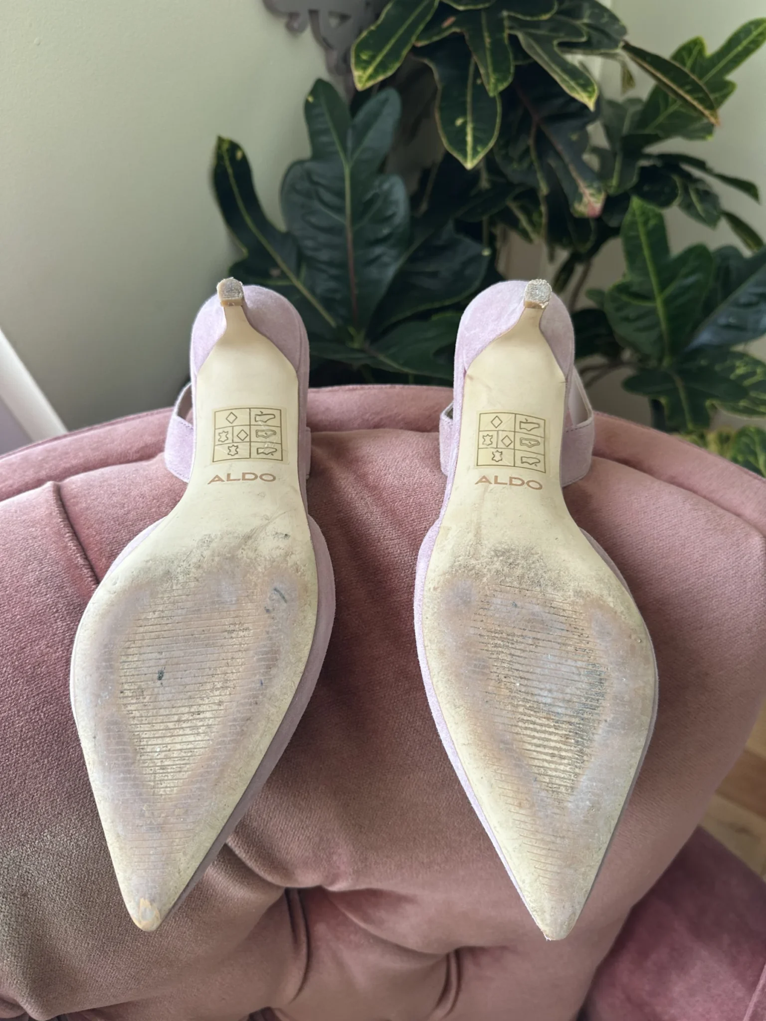 Image for Lilac suede Aldo heels size 6.5