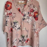 Featured thumbnail for Bottega Moda floral blouse 💯 linen