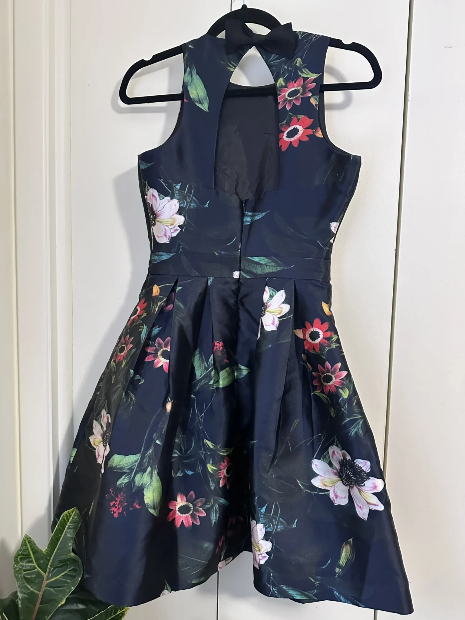 Image for Silky black floral dress 🖤 - RW&CO size 0 (xs)