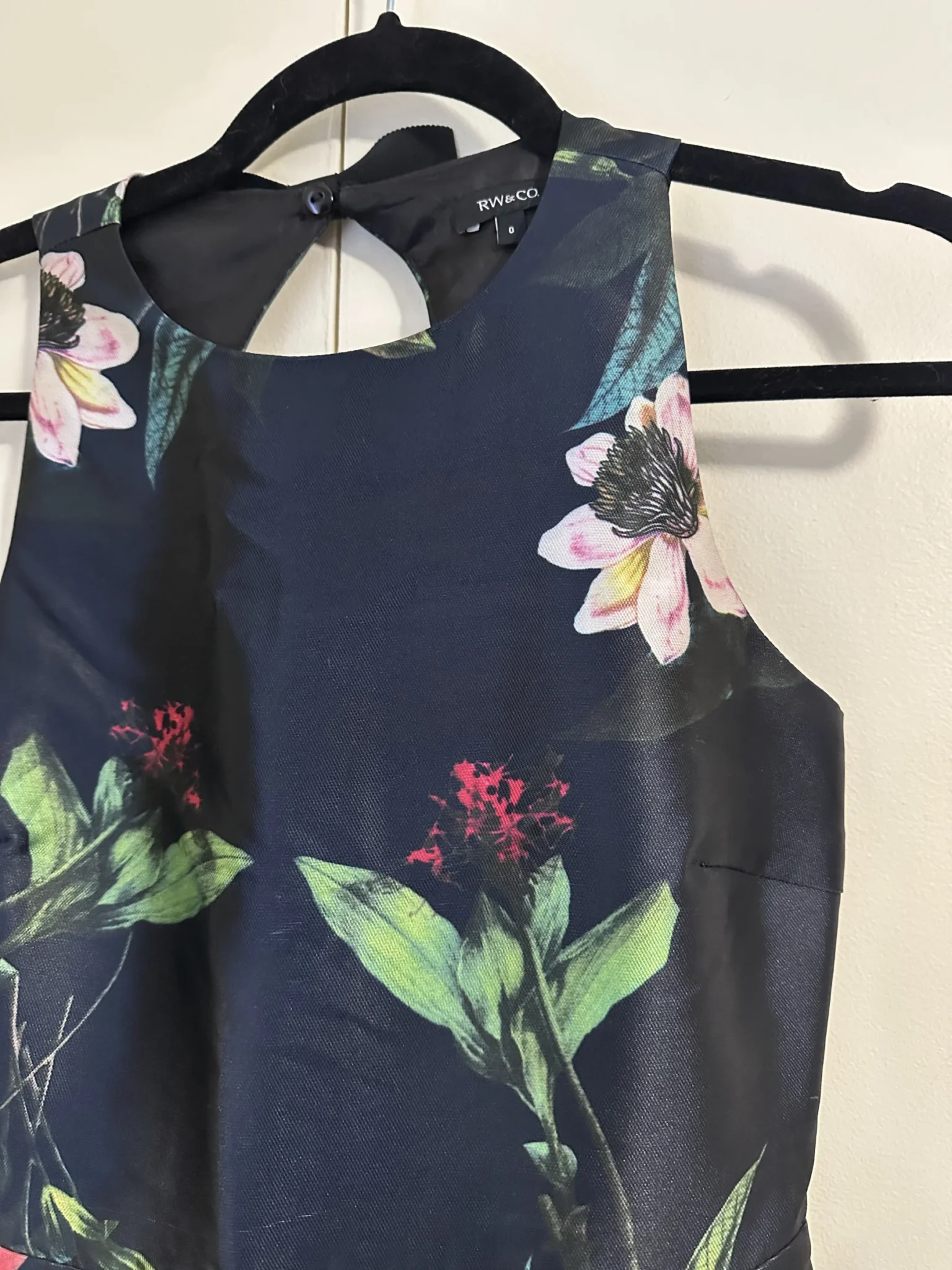Image for Silky black floral dress 🖤 - RW&CO size 0 (xs)