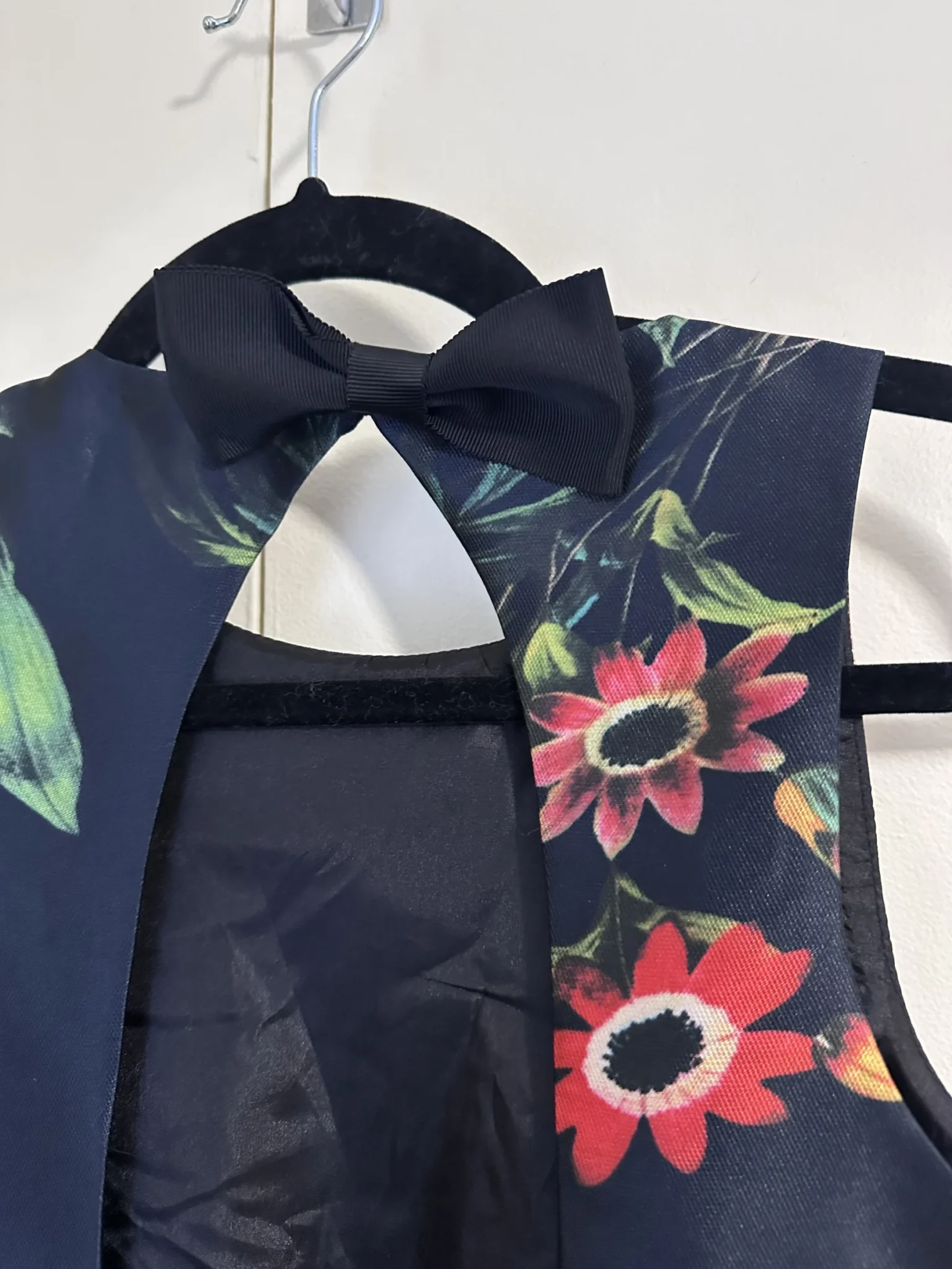 Image for Silky black floral dress 🖤 - RW&CO size 0 (xs)