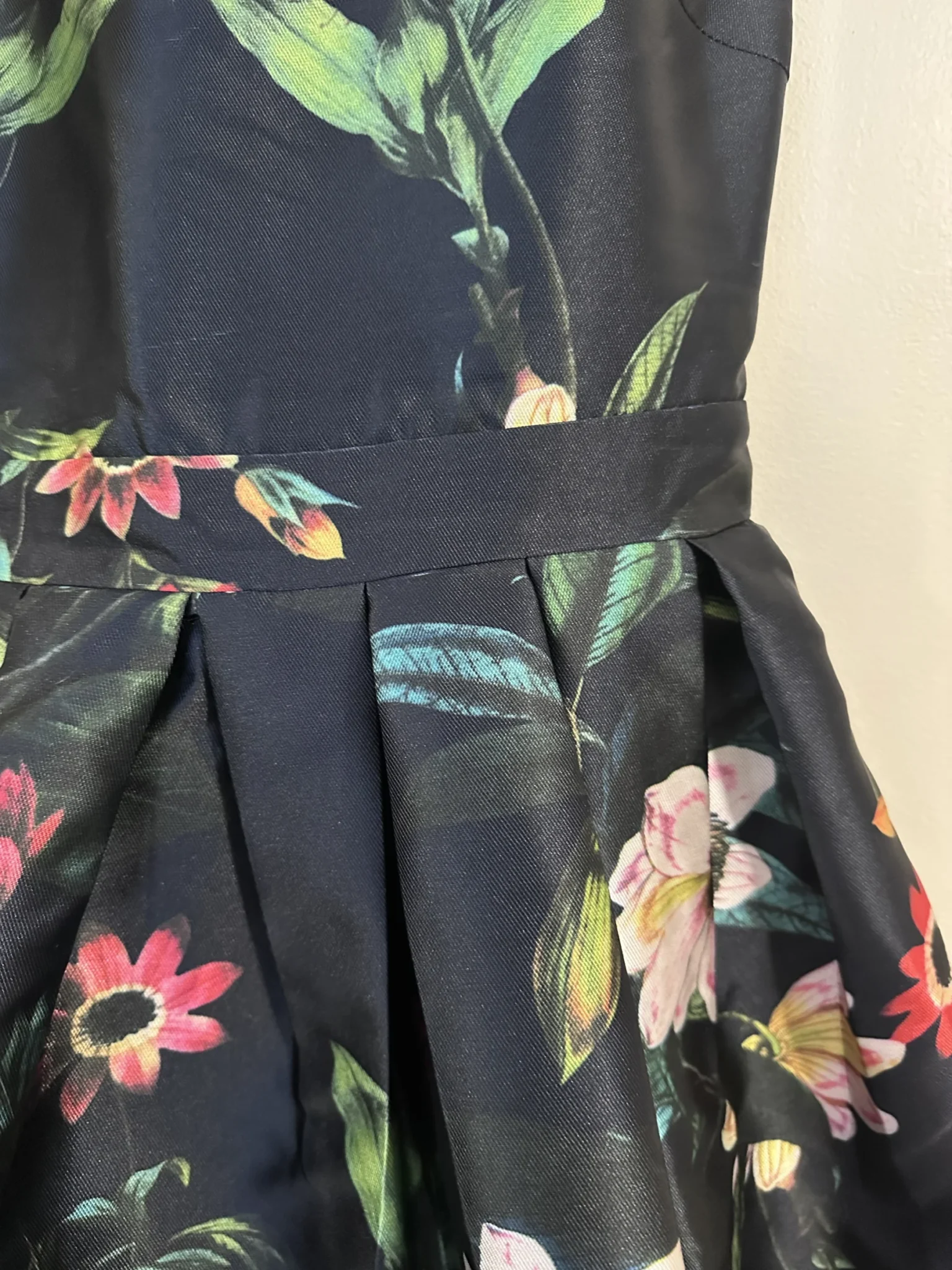 Image for Silky black floral dress 🖤 - RW&CO size 0 (xs)