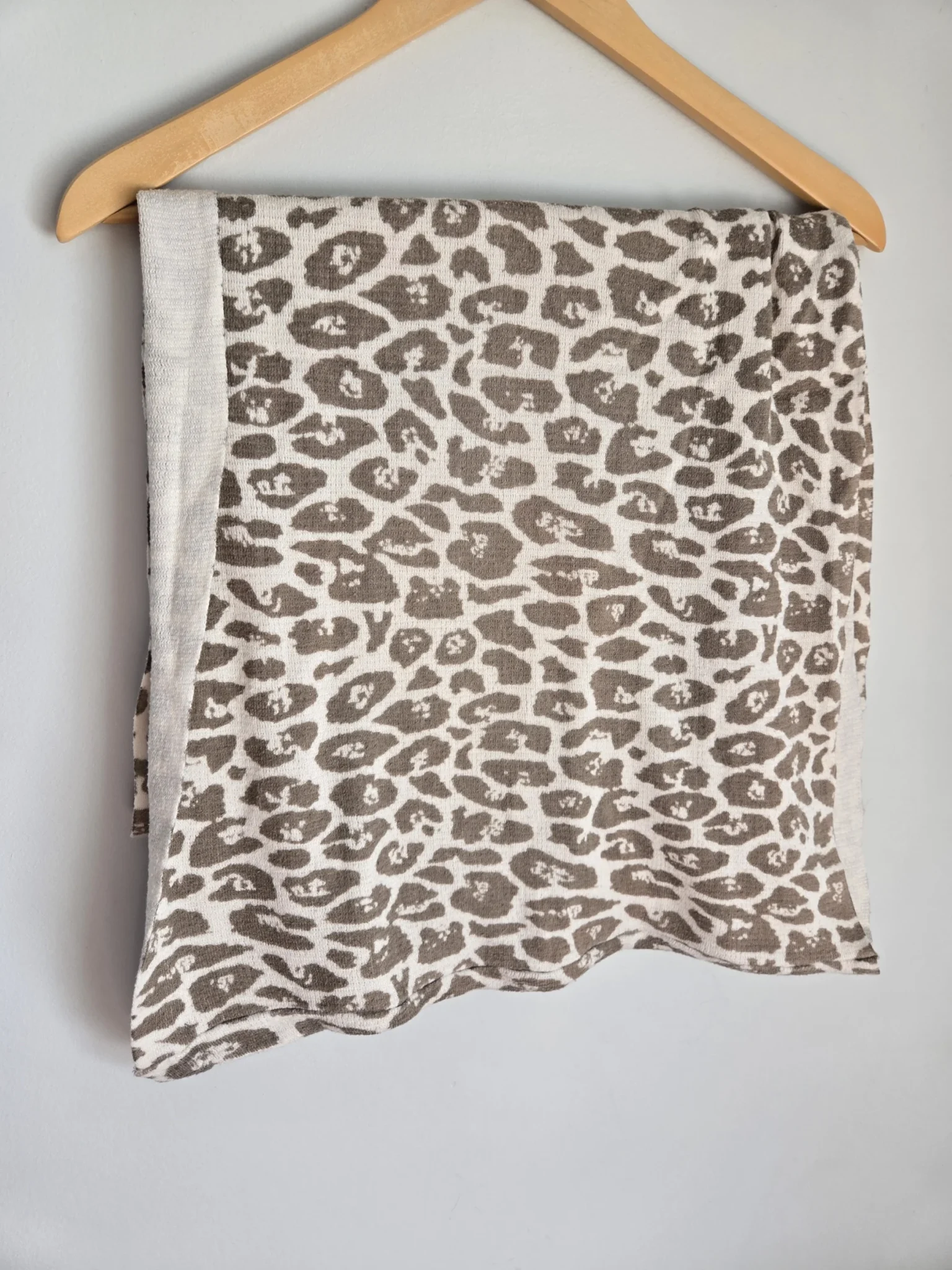 Featured image for Animal print knitted neck warmer
