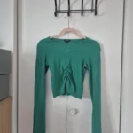 Featured thumbnail for Chandail vert Forever 21 medium