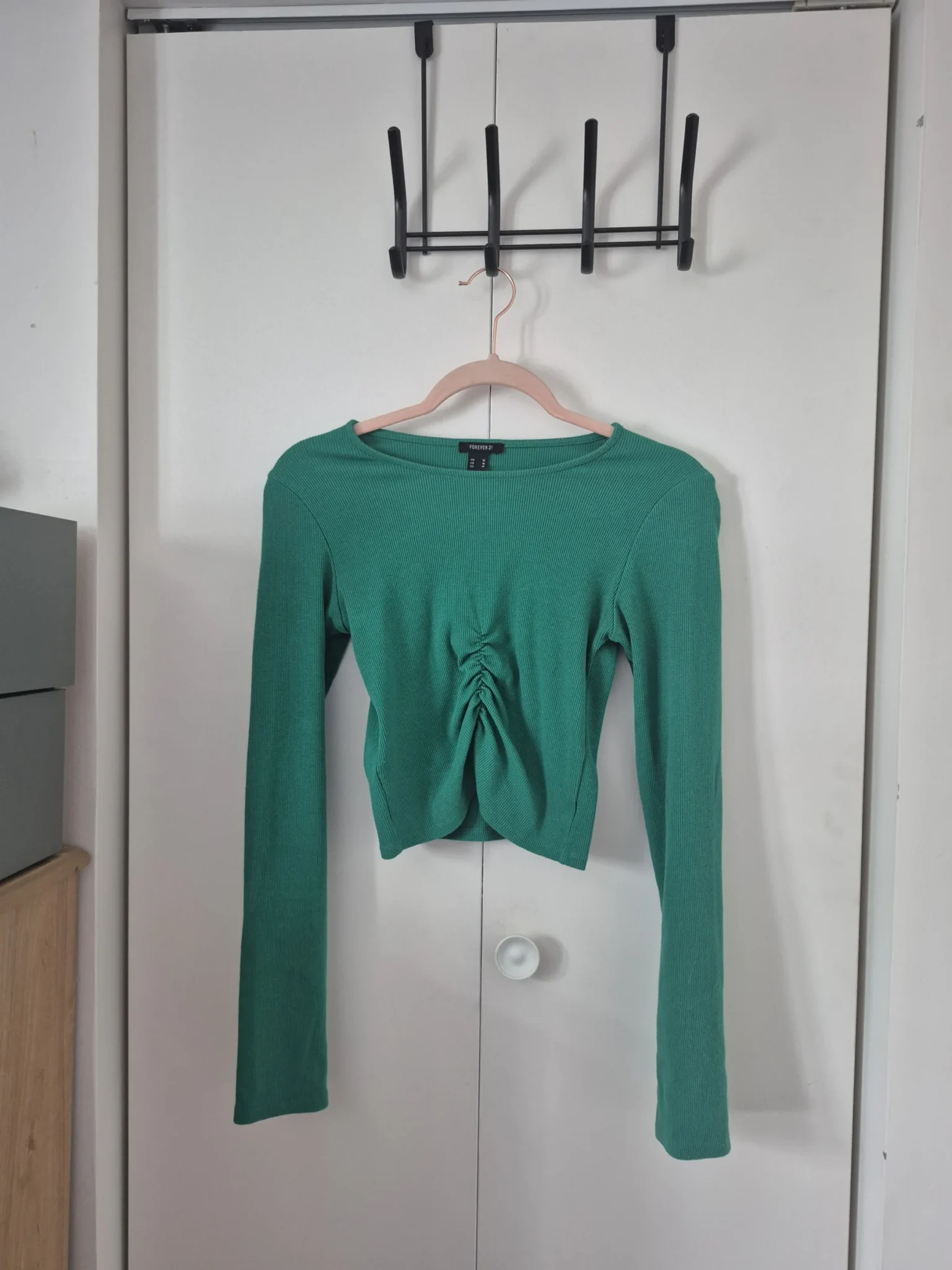 Featured image for Chandail vert Forever 21 medium